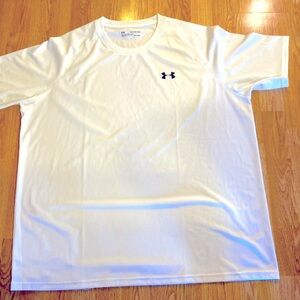 T-shirt white silky Under Armour size 2x